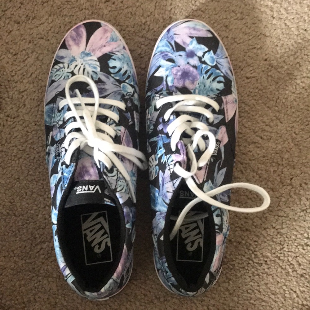 FLORAL PRINT AUTHENTIC VANS